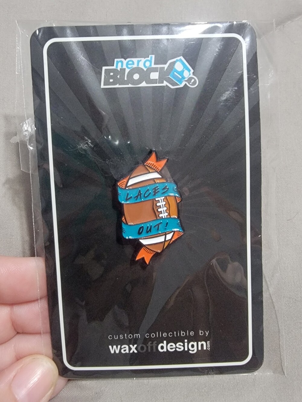 Nerd Block Exclusive Ace Ventura "Laces Out" Collector Pin - New